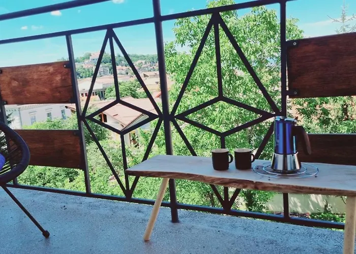Central Apartment With City View